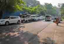 ရန်ကုန်မြို့မှာ ကားမောင်းခွင့် စနစ်ဟောင်း ပြီးပြည့်စုံပျောက်ကွယ်